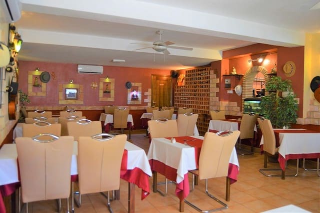 Erhverv til salg i La Veleta, Torrevieja - € 218.000 (Ref: 9908749)