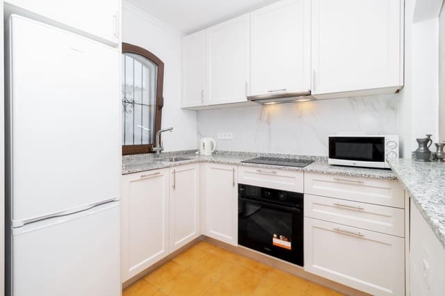3 slaapkamer Rijtjeshuis te koop in La Regia, Orihuela met garage - € 338.000 (Ref: 9908756)