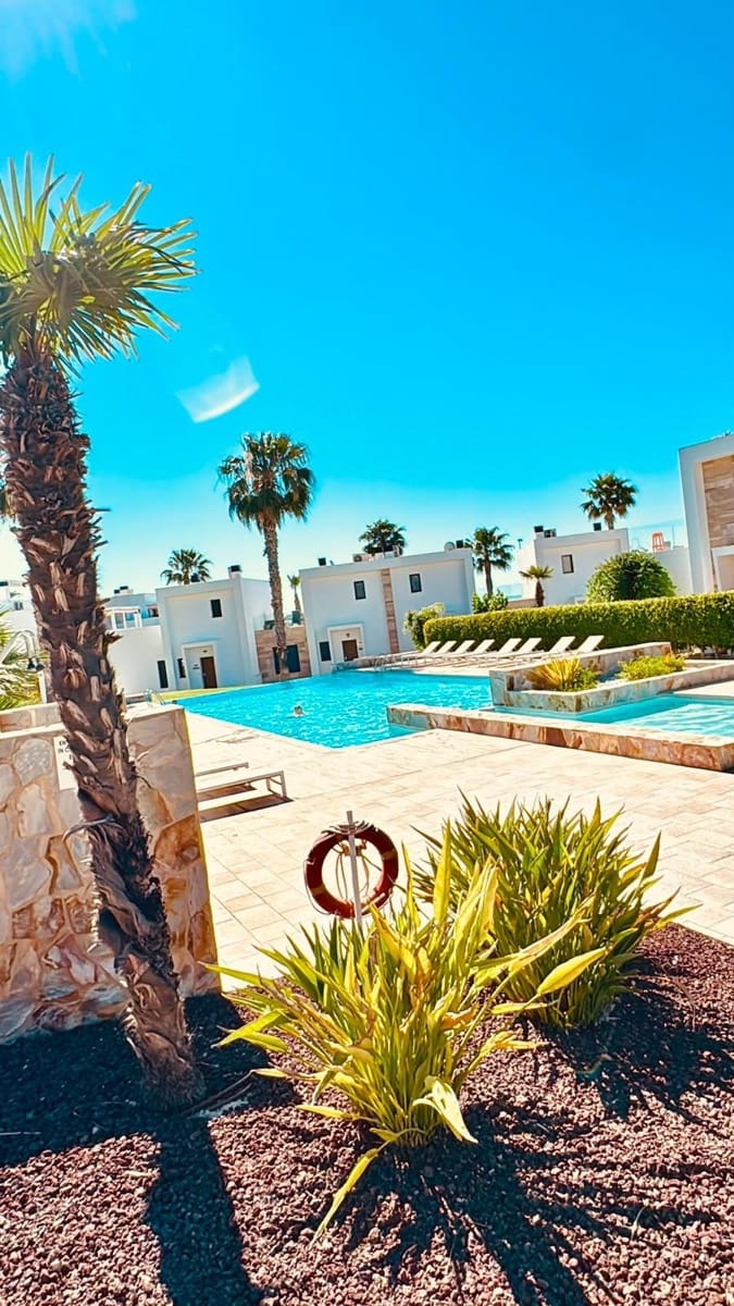 3 bedroom Villa for sale in Orihuela Costa - € 425,000 (Ref: 9908757)