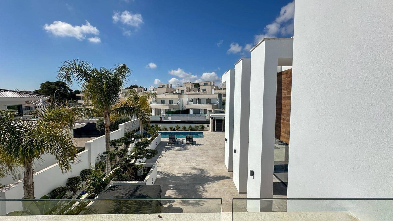 4 sovrum Villa till salu i Orihuela Costa med garage - 2 950 000 € (Ref: 9908758)