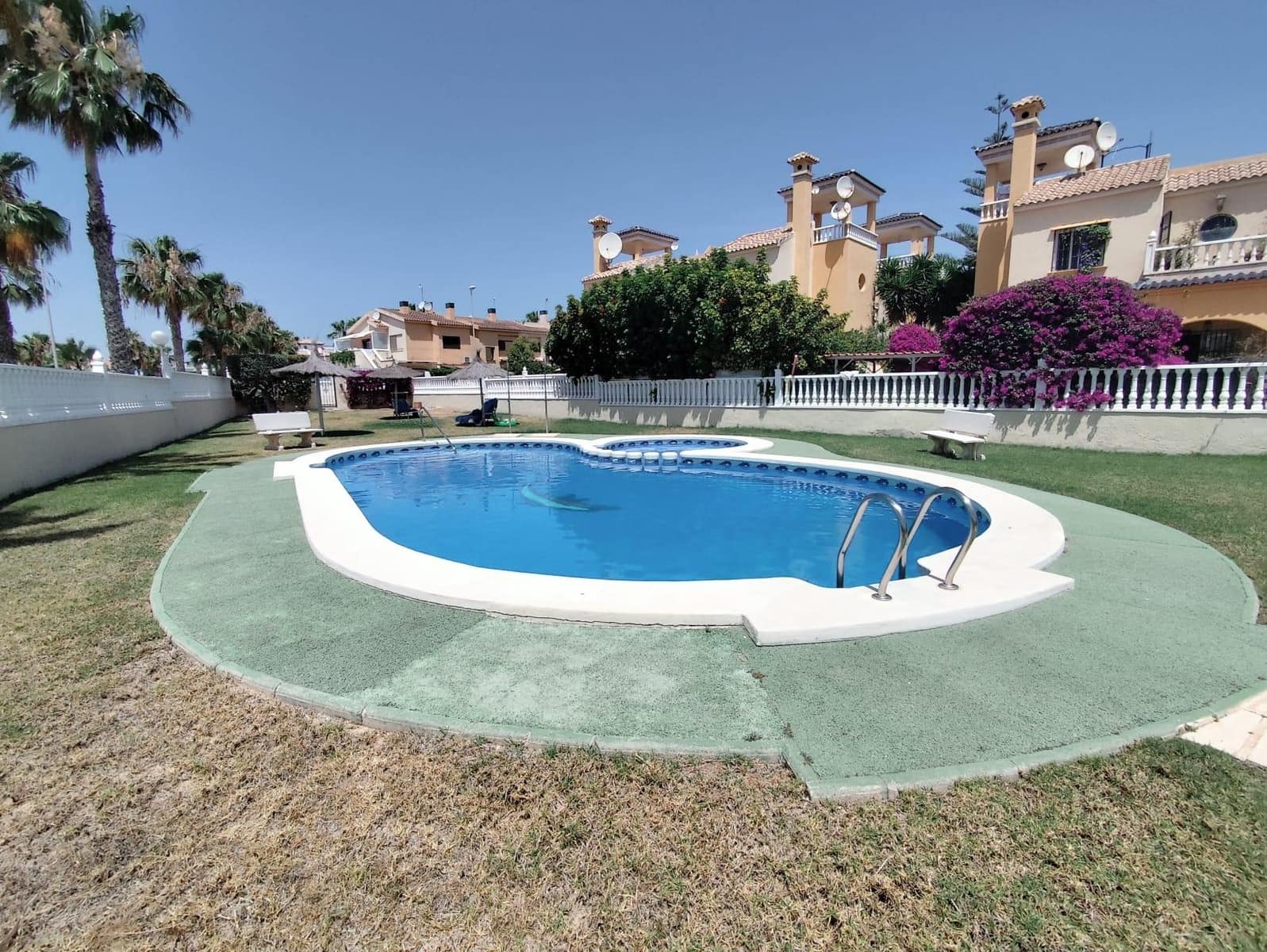 Ático de 2 habitaciones en Orihuela Costa en venta con piscina - 189.000 € (Ref: 9922363)