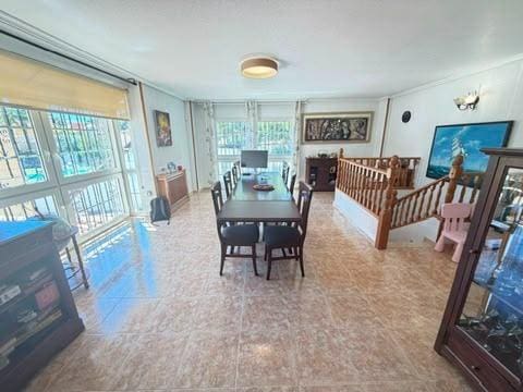 4 chambre Villa/Maison à vendre à Los Balcones - Los Altos, Torrevieja avec piscine garage - 490 000 € (Ref: 9929462)