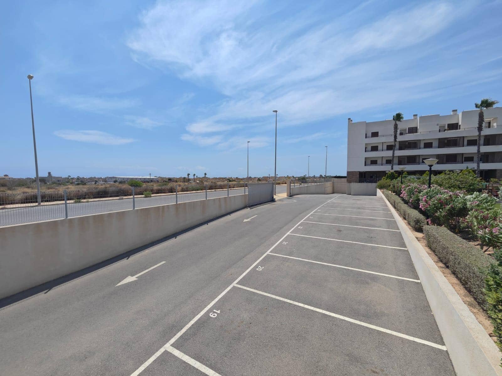 2 Zimmer Apartment zu verkaufen in Orihuela Costa mit Pool Garage - 215.000 € (Ref: 9940016)