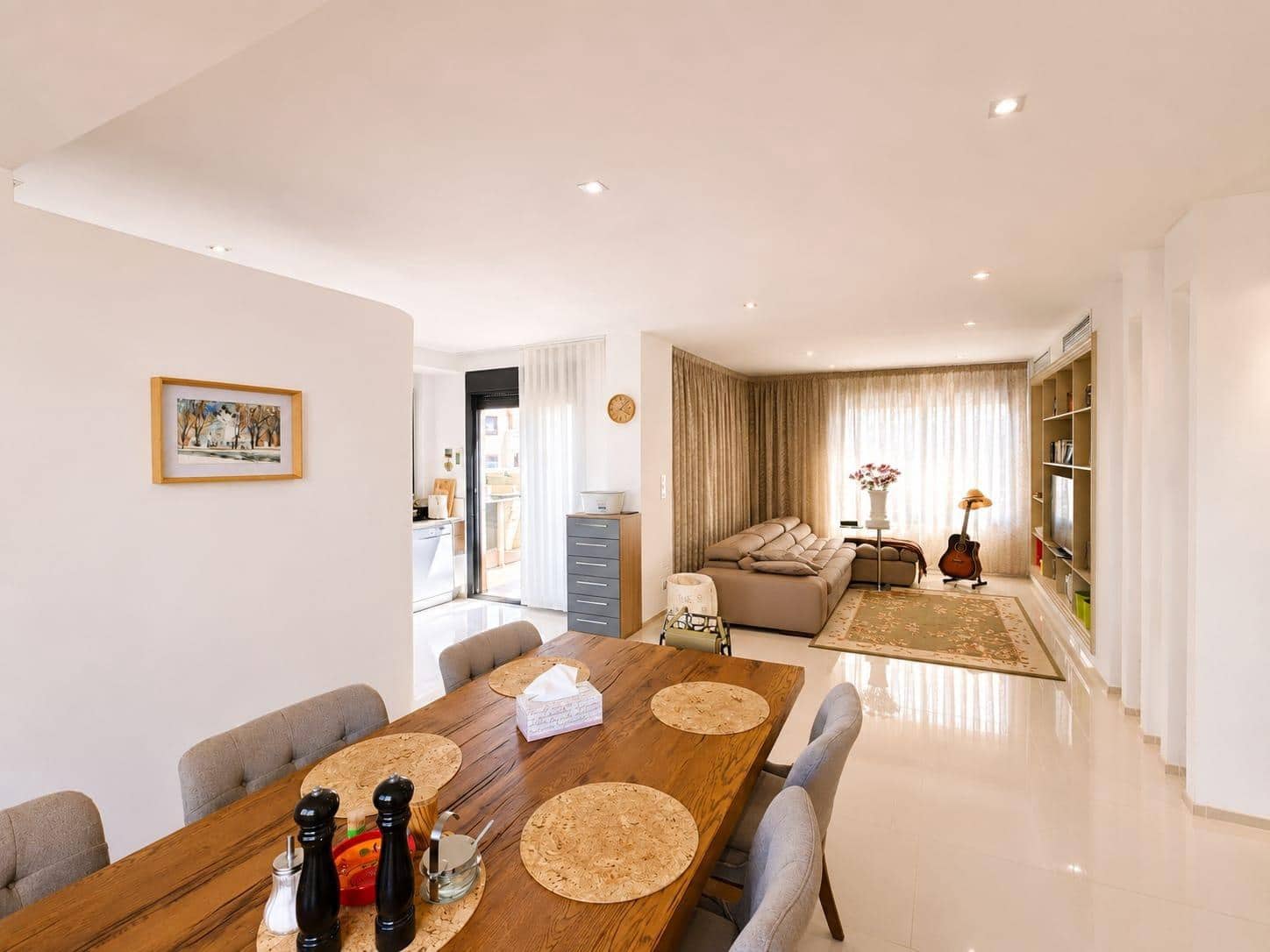4 Zimmer Villa zu verkaufen in La Zenia mit Pool - 900.000 € (Ref: 9942581)