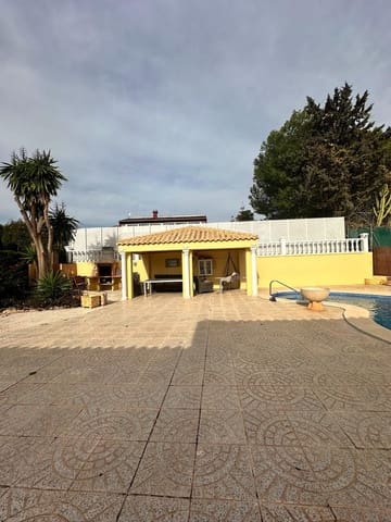 5 soveværelse Villa til salg i Campoamor, Orihuela med swimmingpool garage - € 990.000 (Ref: 9958036)