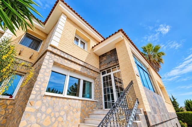 5 chambre Villa/Maison à vendre à Campoamor, Orihuela avec piscine garage - 990 000 € (Ref: 9958036)