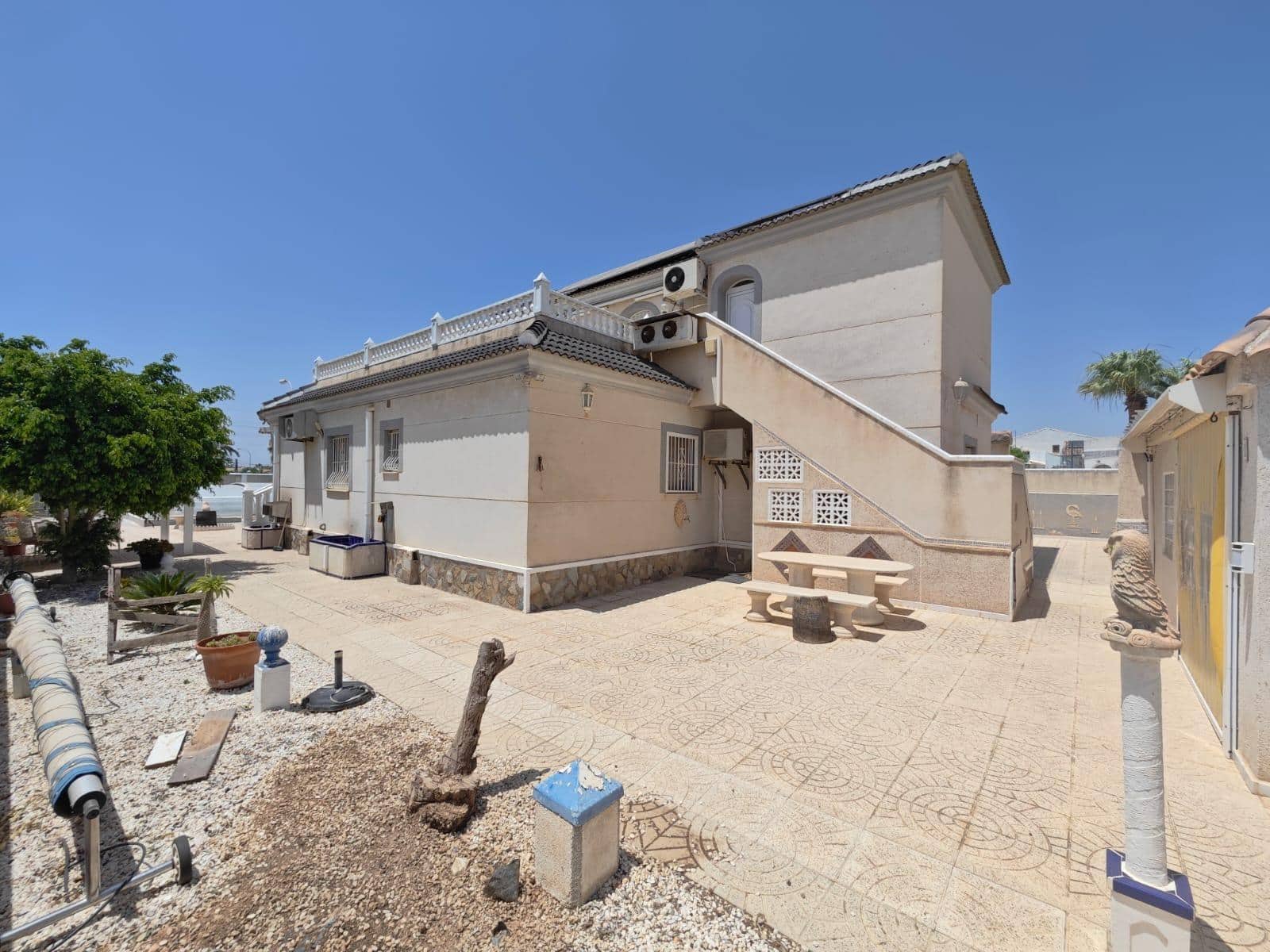 3 camera da letto Villa in vendita in Torrevieja con piscina - 470.000 € (Rif: 9958037)