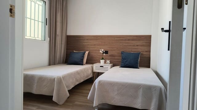 3 sovrum Radhus till salu i Los Balcones - Los Altos, Orihuela med pool - 277 900 € (Ref: 9978946)