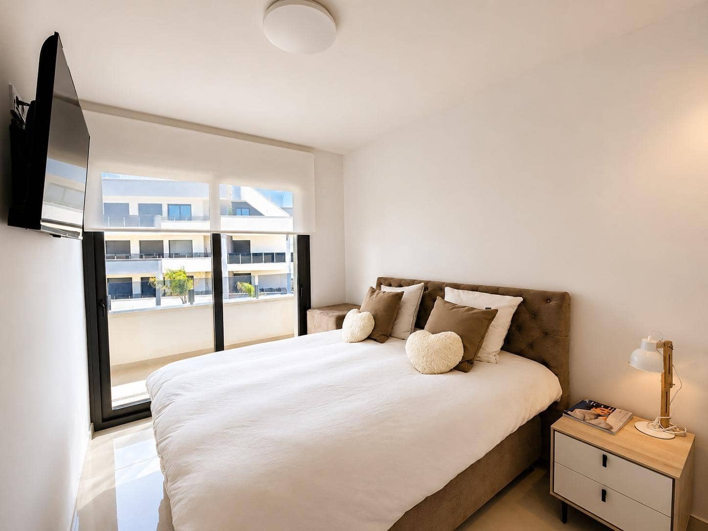 Apartamento de 3 habitaciones en Orihuela Costa en venta con piscina garaje - 485.000 € (Ref: 9985029)