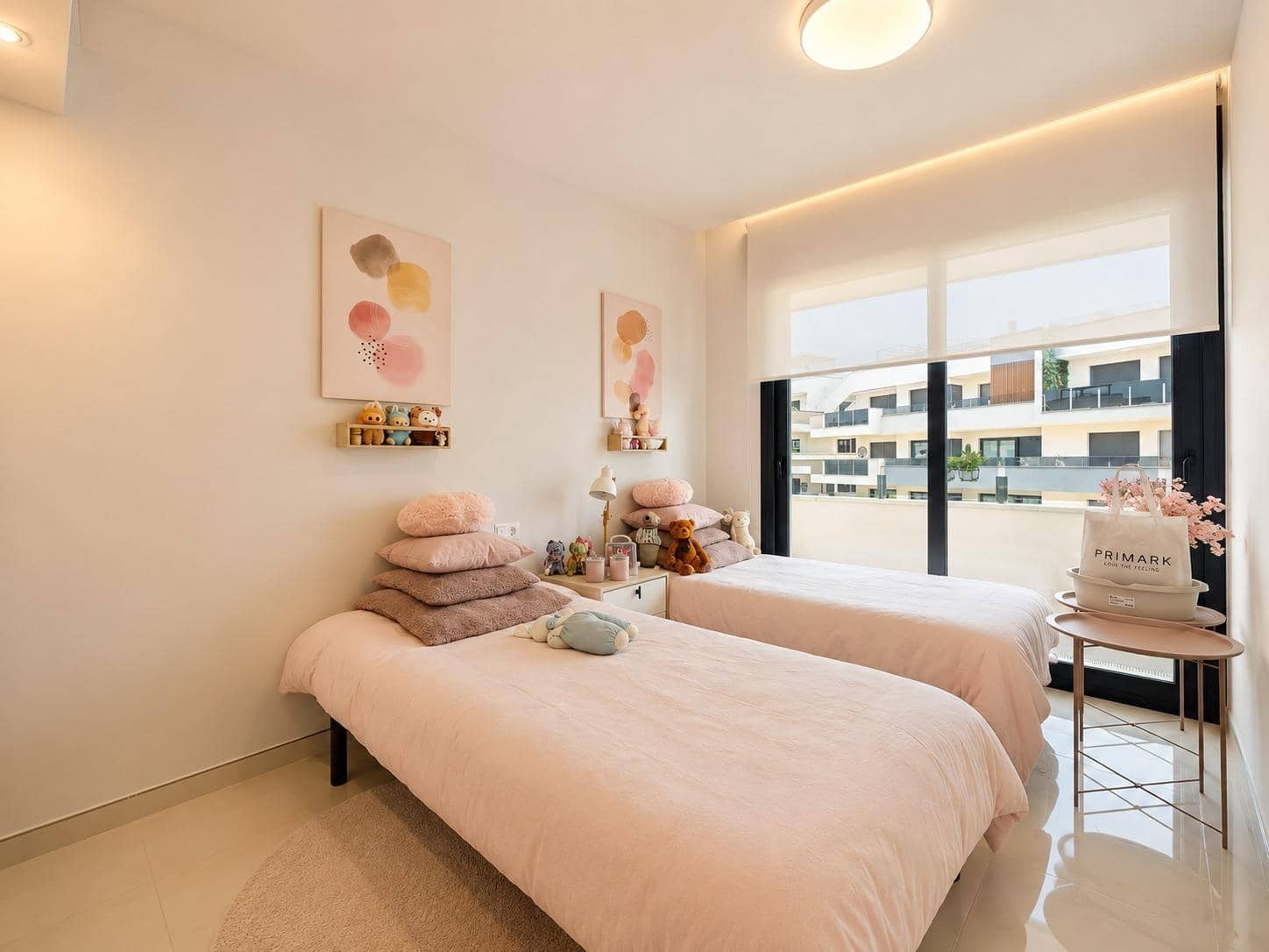 Apartamento de 3 habitaciones en Orihuela Costa en venta con piscina garaje - 485.000 € (Ref: 9985029)
