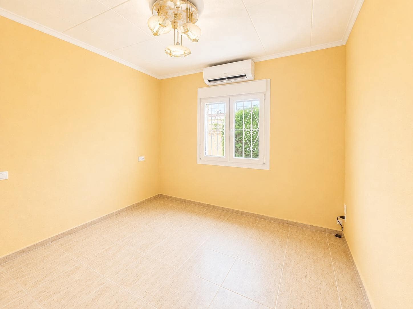 3 slaapkamer Villa te koop in Pilar de la Horadada met zwembad garage - € 449.000 (Ref: 9998851)