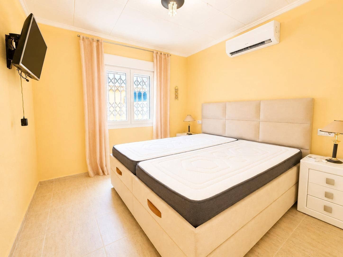 3 slaapkamer Villa te koop in Pilar de la Horadada met zwembad garage - € 449.000 (Ref: 9998851)