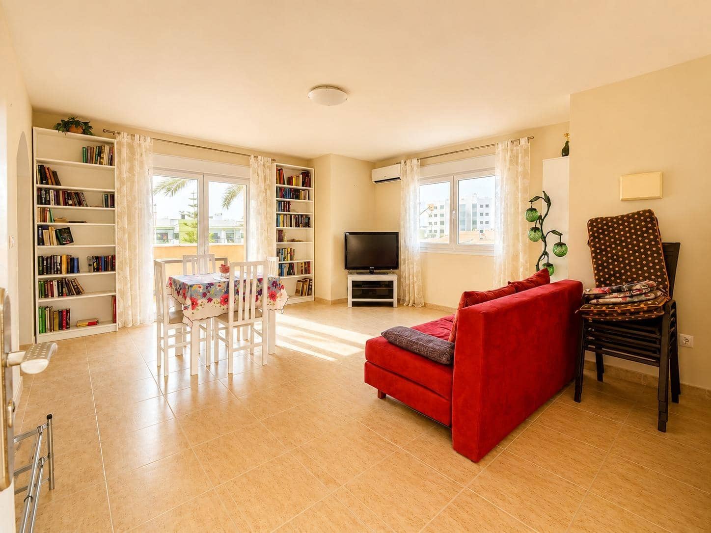 3 slaapkamer Villa te koop in Pilar de la Horadada met zwembad garage - € 449.000 (Ref: 9998851)