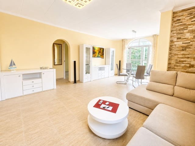 3 slaapkamer Villa te koop in Mil Palmeras, Pilar de la Horadada met zwembad garage - € 449.000 (Ref: 9998851)