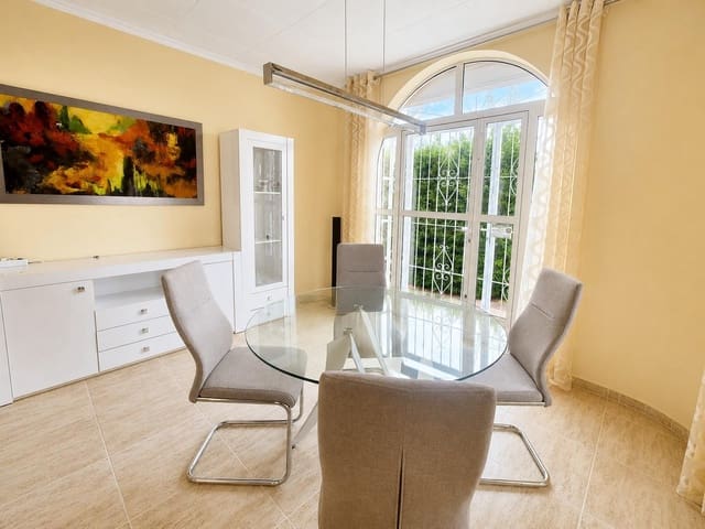 3 slaapkamer Villa te koop in Mil Palmeras, Pilar de la Horadada met zwembad garage - € 449.000 (Ref: 9998851)