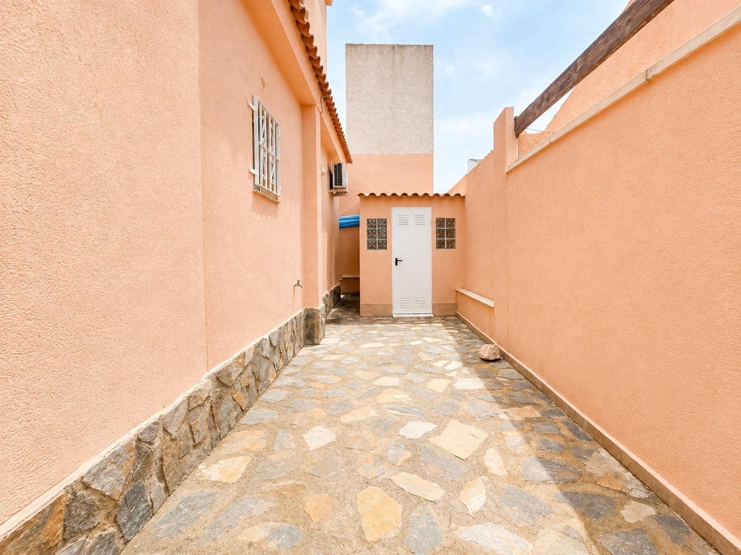 3 slaapkamer Villa te koop in Pilar de la Horadada met zwembad garage - € 449.000 (Ref: 9998851)