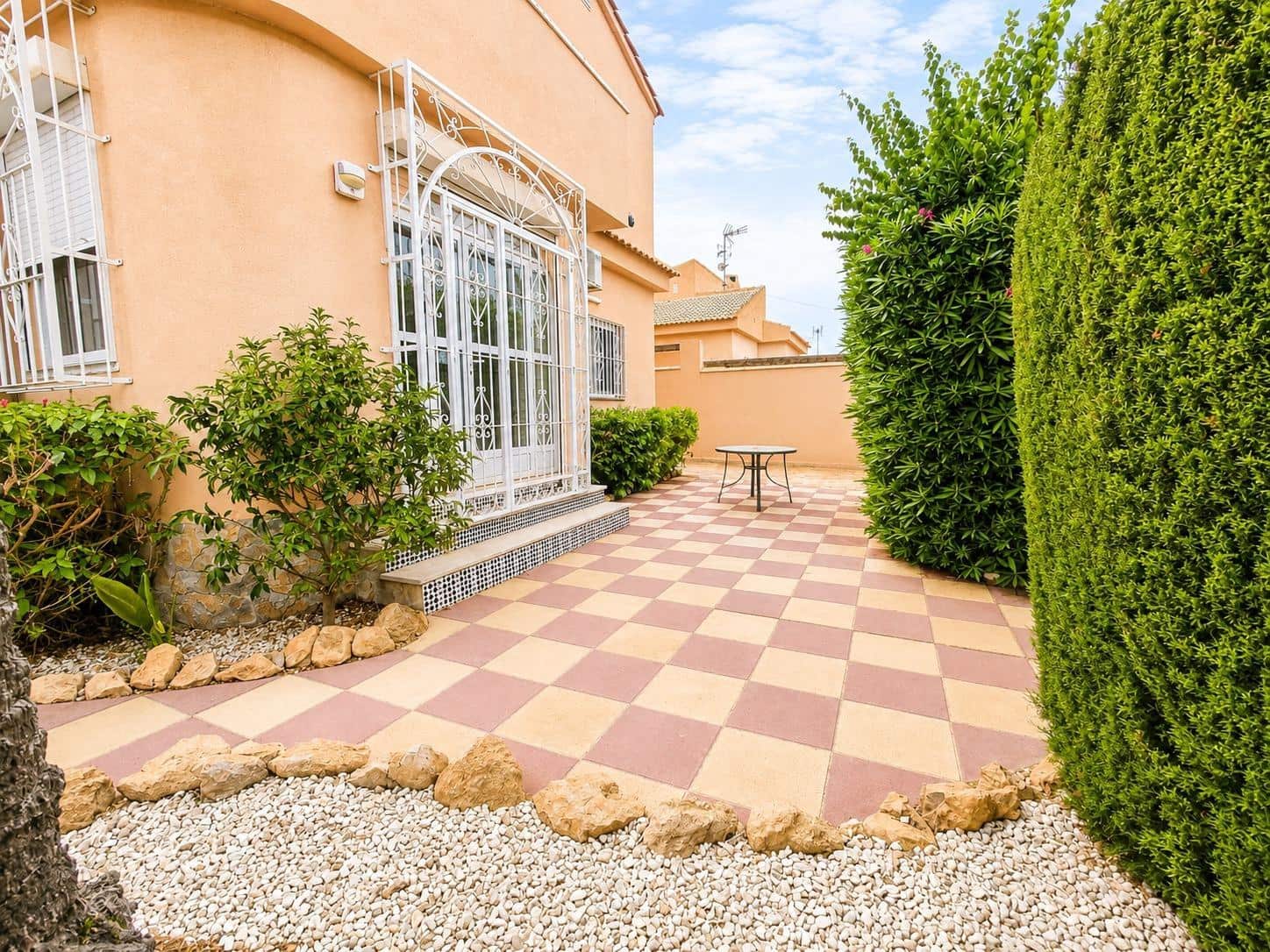 3 slaapkamer Villa te koop in Pilar de la Horadada met zwembad garage - € 449.000 (Ref: 9998851)