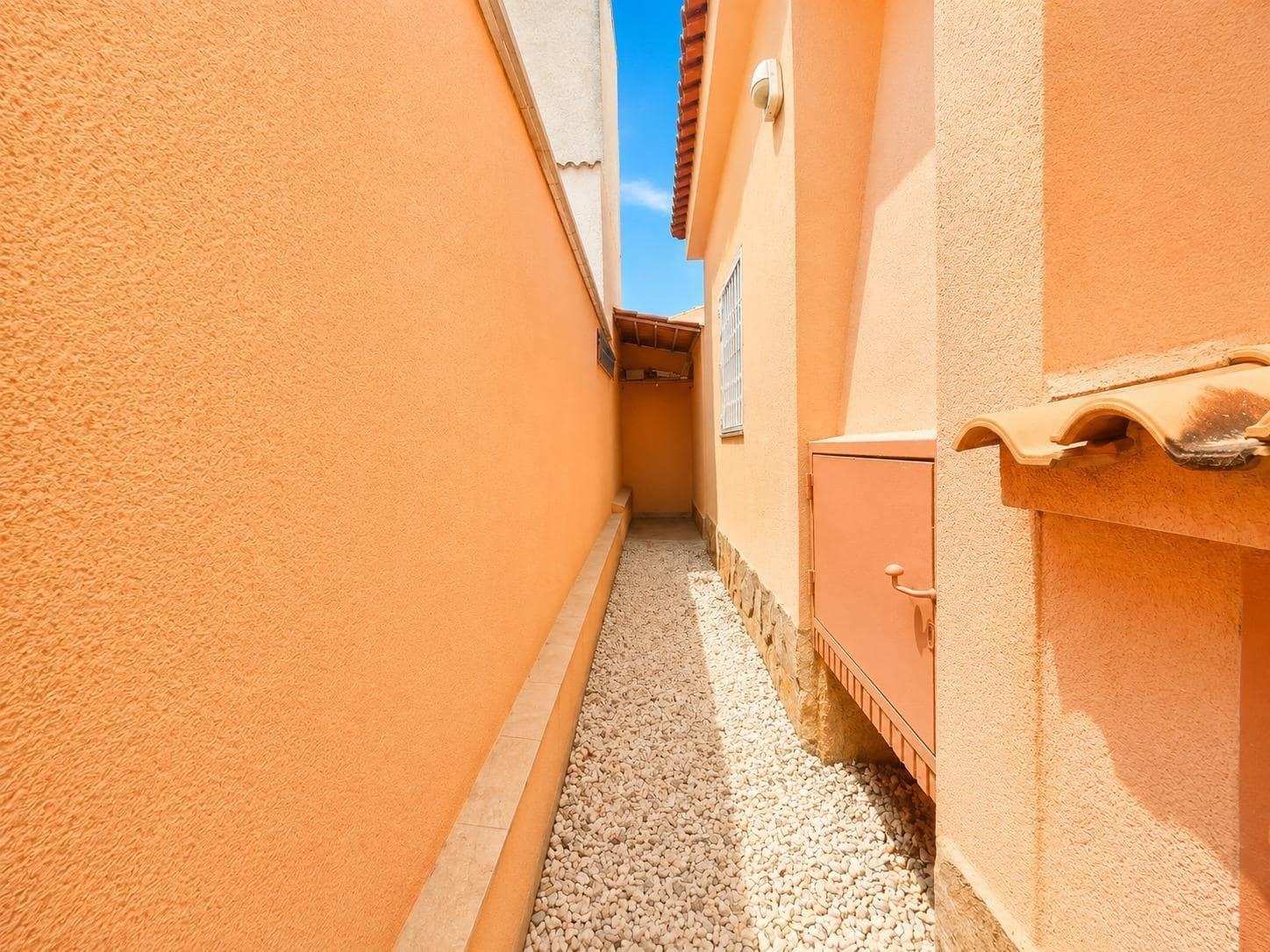3 slaapkamer Villa te koop in Pilar de la Horadada met zwembad garage - € 449.000 (Ref: 9998851)