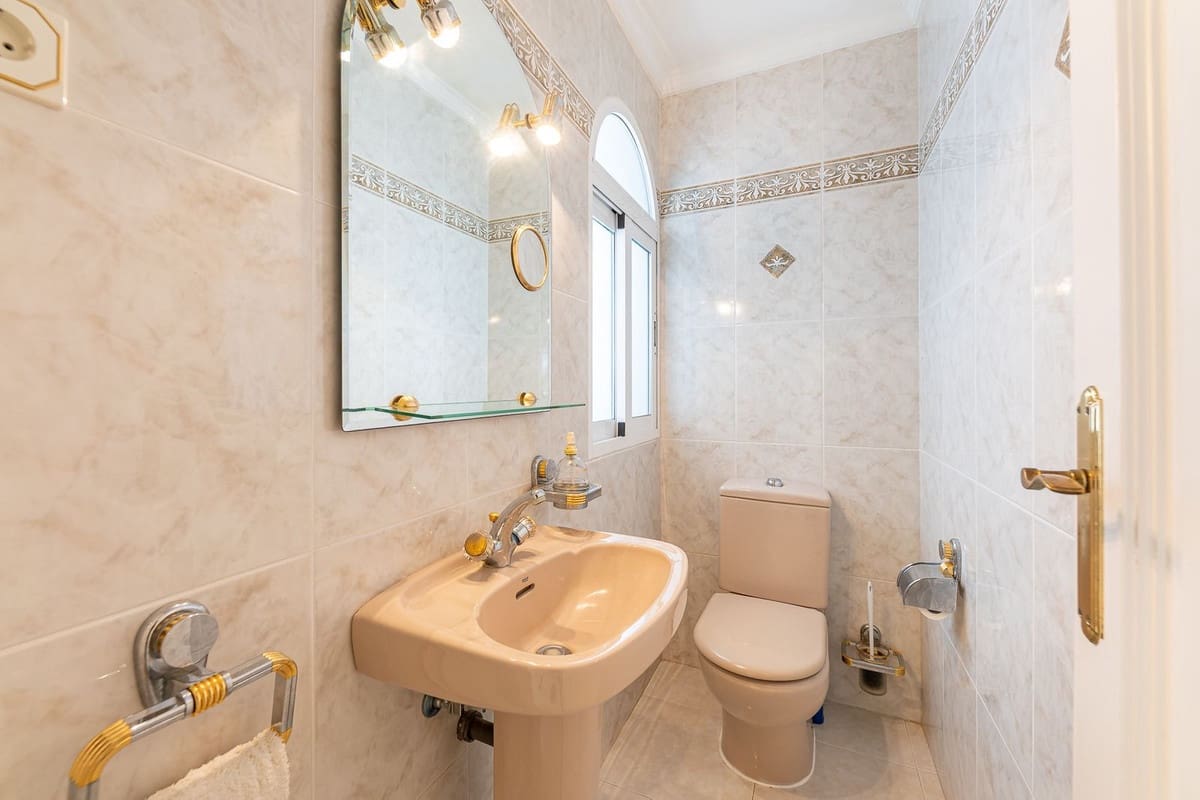 3 chambre Villa/Maison à vendre à El Chaparral avec piscine garage - 999 000 € (Ref: 10009950)