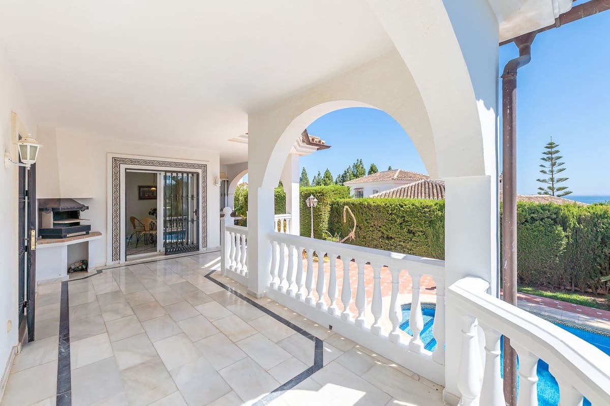3 chambre Villa/Maison à vendre à El Chaparral avec piscine garage - 999 000 € (Ref: 10009950)
