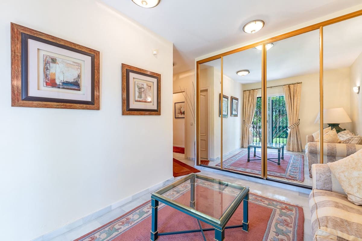 3 chambre Villa/Maison à vendre à El Chaparral avec piscine garage - 999 000 € (Ref: 10009950)