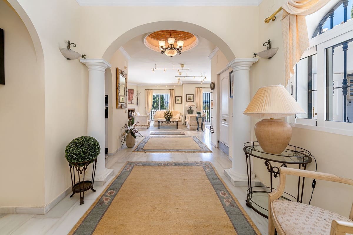 3 chambre Villa/Maison à vendre à El Chaparral avec piscine garage - 999 000 € (Ref: 10009950)
