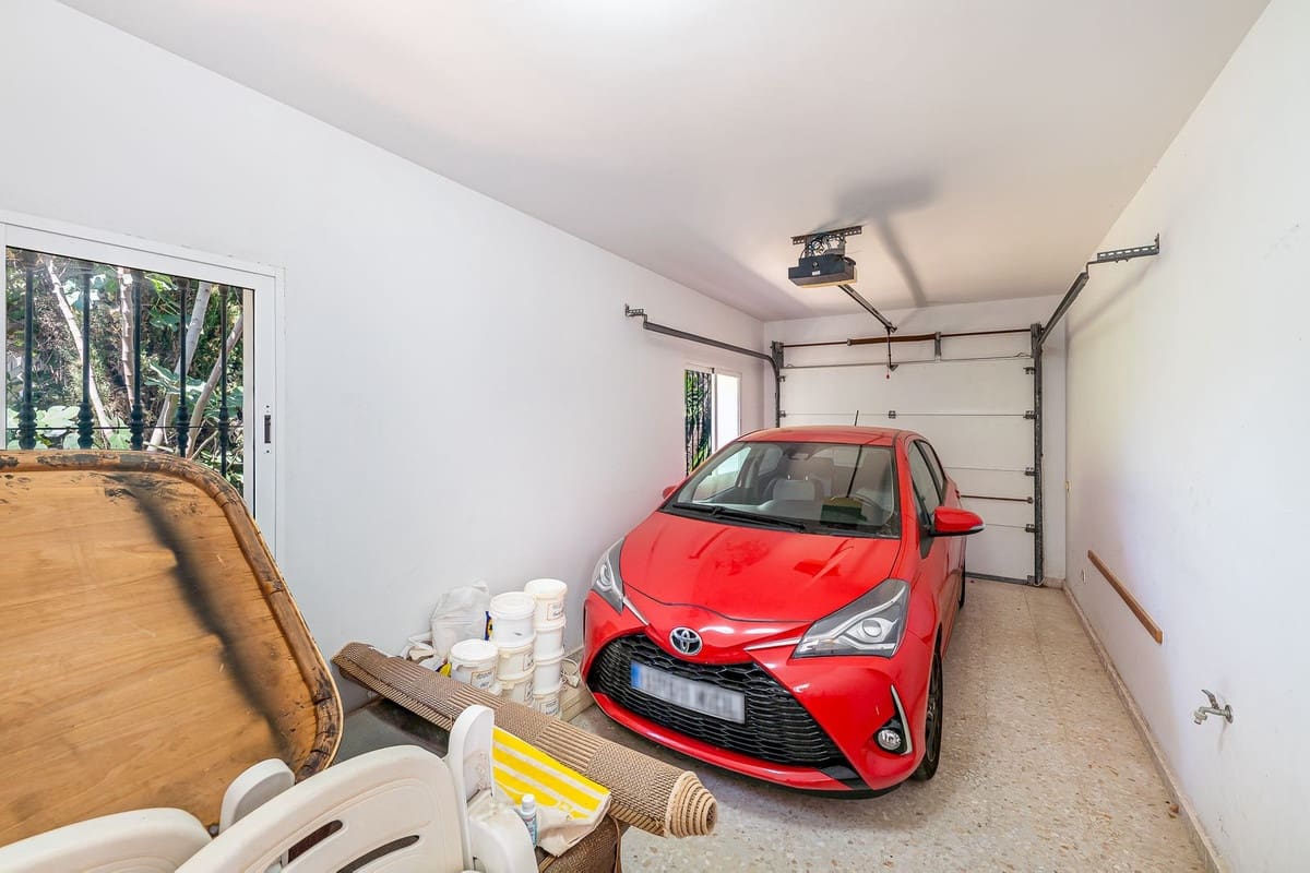 3 chambre Villa/Maison à vendre à El Chaparral avec piscine garage - 999 000 € (Ref: 10009950)