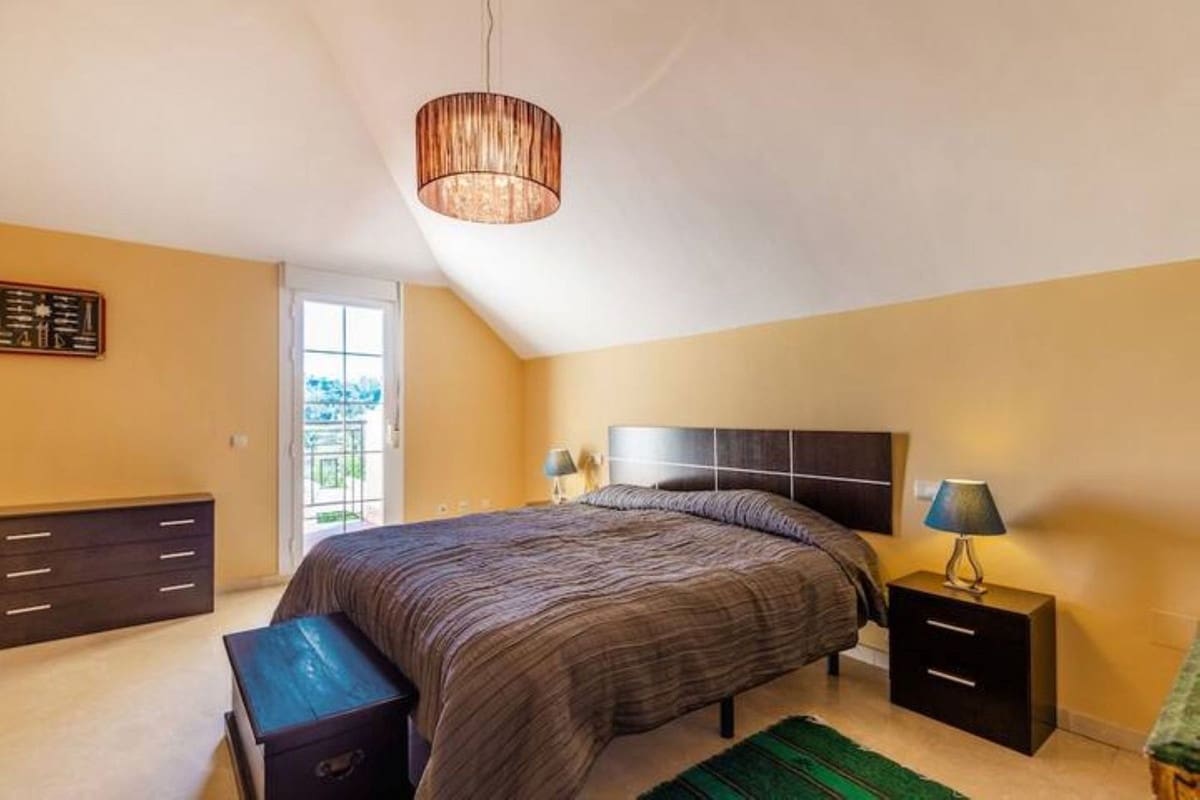 3 quarto Apartamento para arrendar em Alora com piscina garagem - 3 300 € (Ref: 10048514)