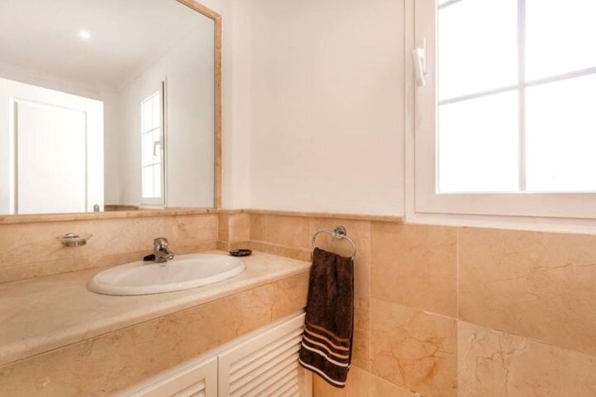 3 quarto Apartamento para arrendar em Alora com piscina garagem - 3 300 € (Ref: 10048514)