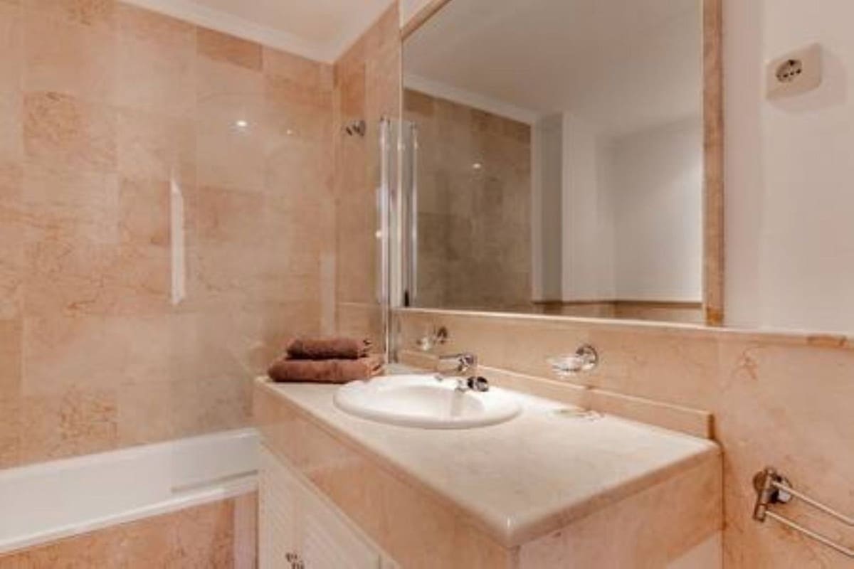 3 quarto Apartamento para arrendar em Alora com piscina garagem - 3 300 € (Ref: 10048514)