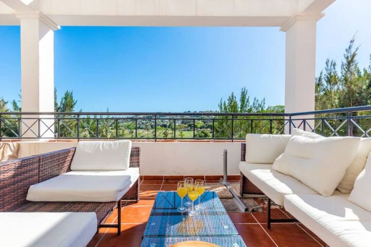 3 quarto Apartamento para arrendar em Alora com piscina garagem - 3 300 € (Ref: 10048514)