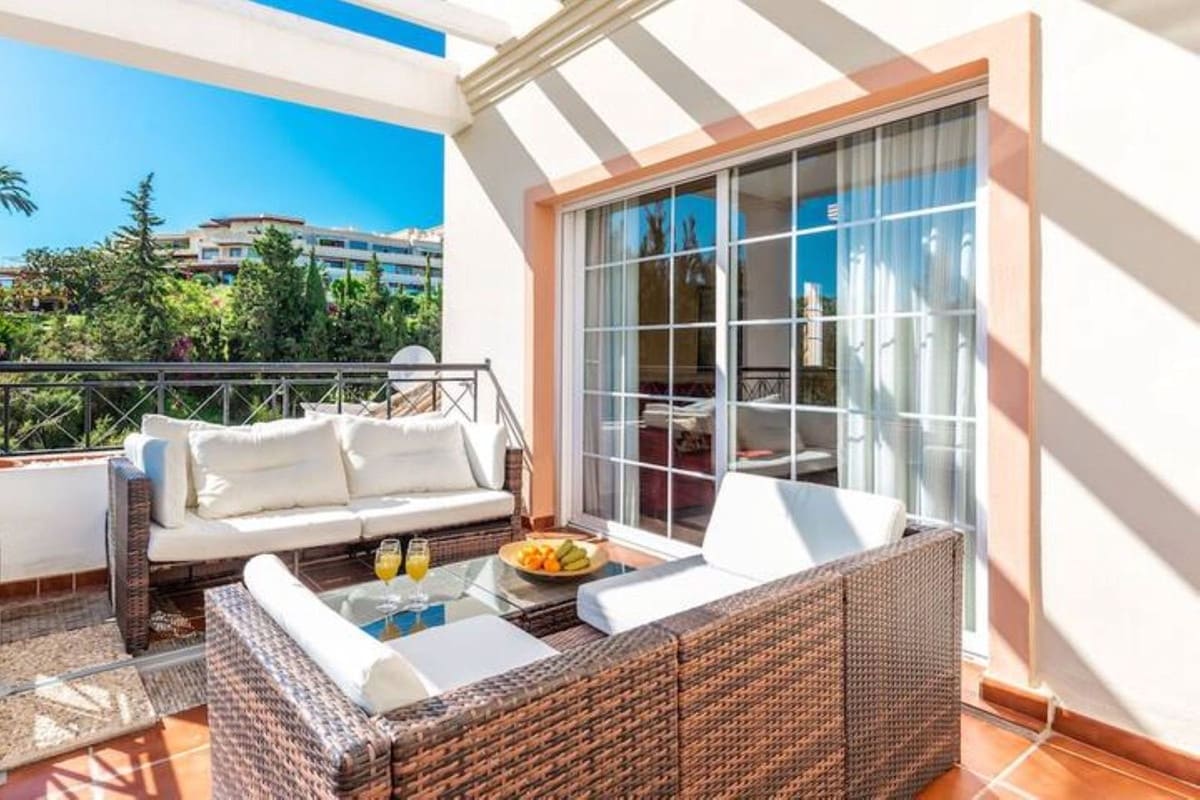 3 quarto Apartamento para arrendar em Alora com piscina garagem - 3 300 € (Ref: 10048514)