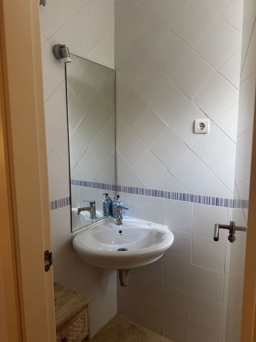 3 sypialnia Dom na sprzedaż w El Chaparral z basenem garażem - 495 000 € (Ref: 10057644)