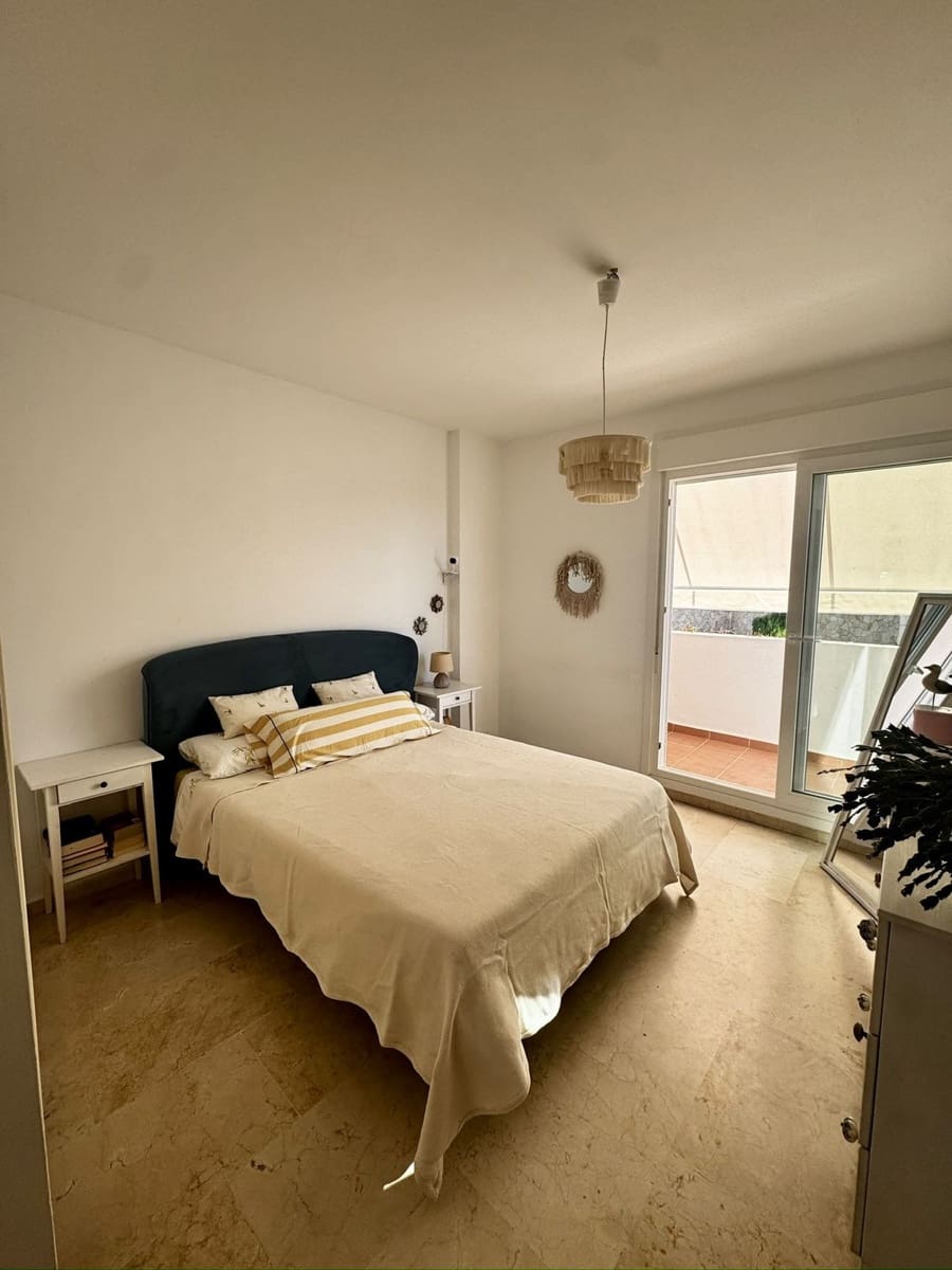 3 sypialnia Dom na sprzedaż w El Chaparral z basenem garażem - 495 000 € (Ref: 10057644)