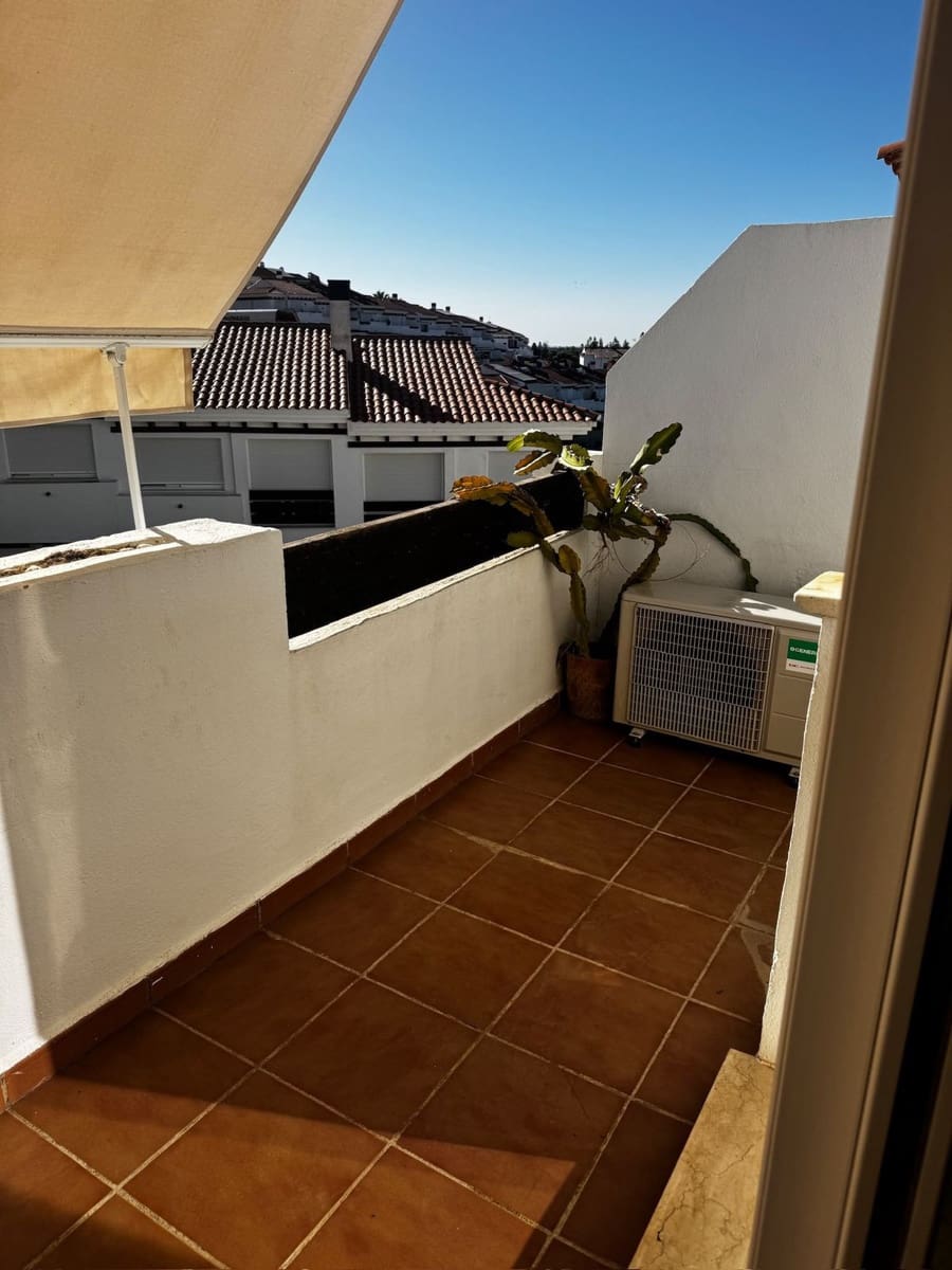 3 sypialnia Dom na sprzedaż w El Chaparral z basenem garażem - 495 000 € (Ref: 10057644)