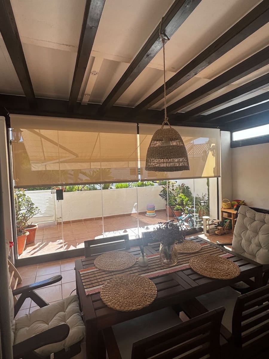 3 sypialnia Dom na sprzedaż w El Chaparral z basenem garażem - 495 000 € (Ref: 10057644)