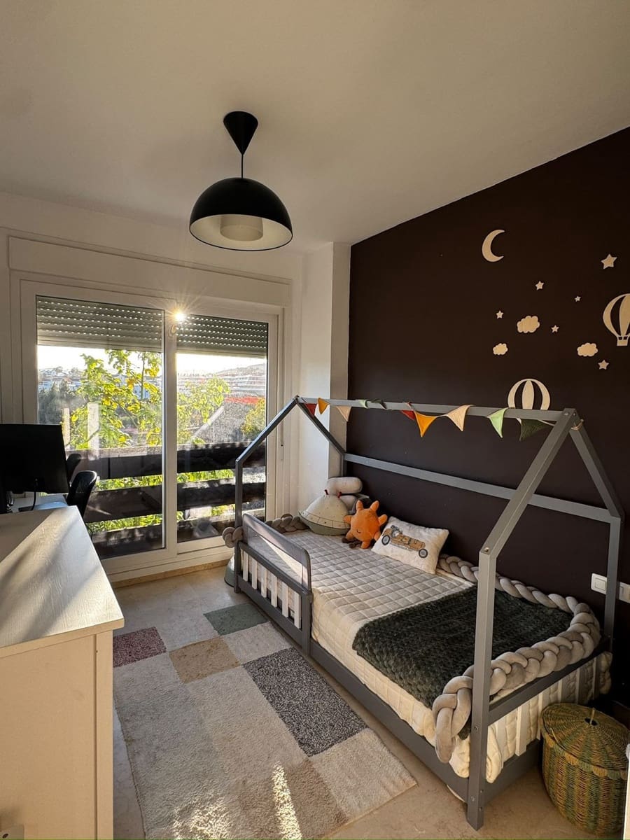 3 sypialnia Dom na sprzedaż w El Chaparral z basenem garażem - 495 000 € (Ref: 10057644)