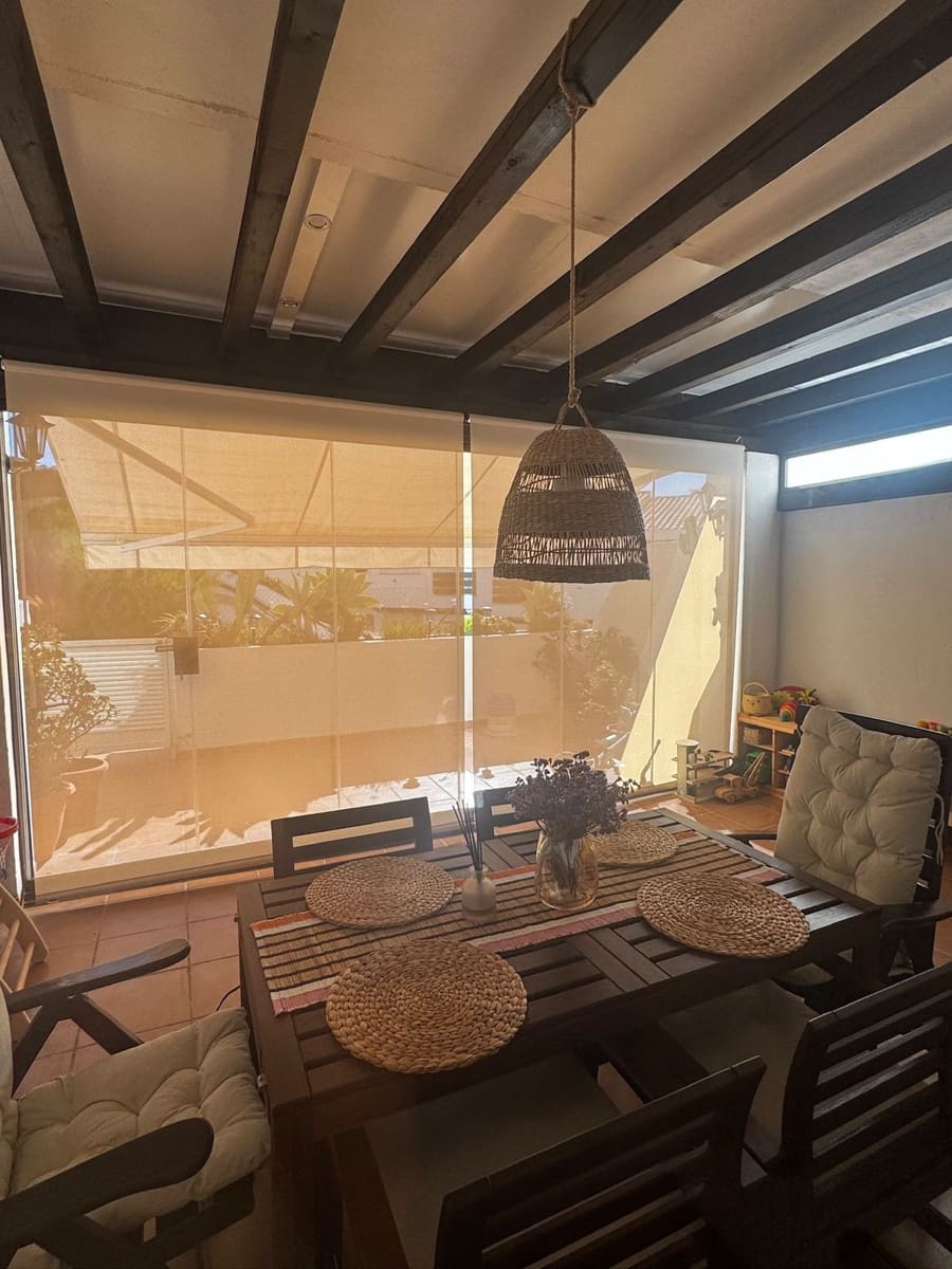 3 sypialnia Dom na sprzedaż w El Chaparral z basenem garażem - 495 000 € (Ref: 10057644)