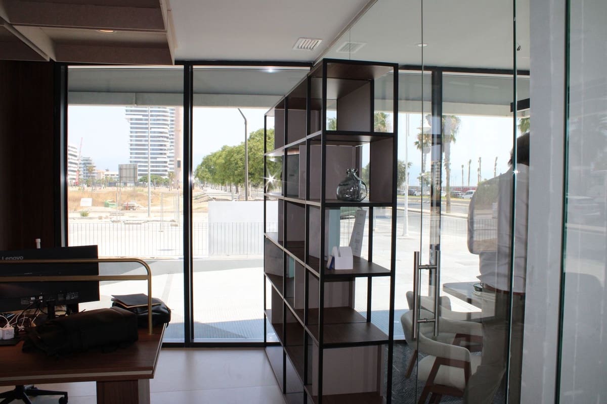 4 Zimmer Apartment zu verkaufen in Malaga Stadt mit Pool Garage - 2.200.000 € (Ref: 10071004)