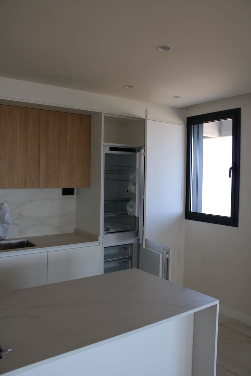 4 Zimmer Apartment zu verkaufen in Malaga Stadt mit Pool Garage - 2.200.000 € (Ref: 10071004)