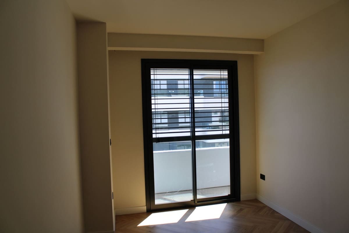 4 Zimmer Apartment zu verkaufen in Malaga Stadt mit Pool Garage - 2.200.000 € (Ref: 10071004)
