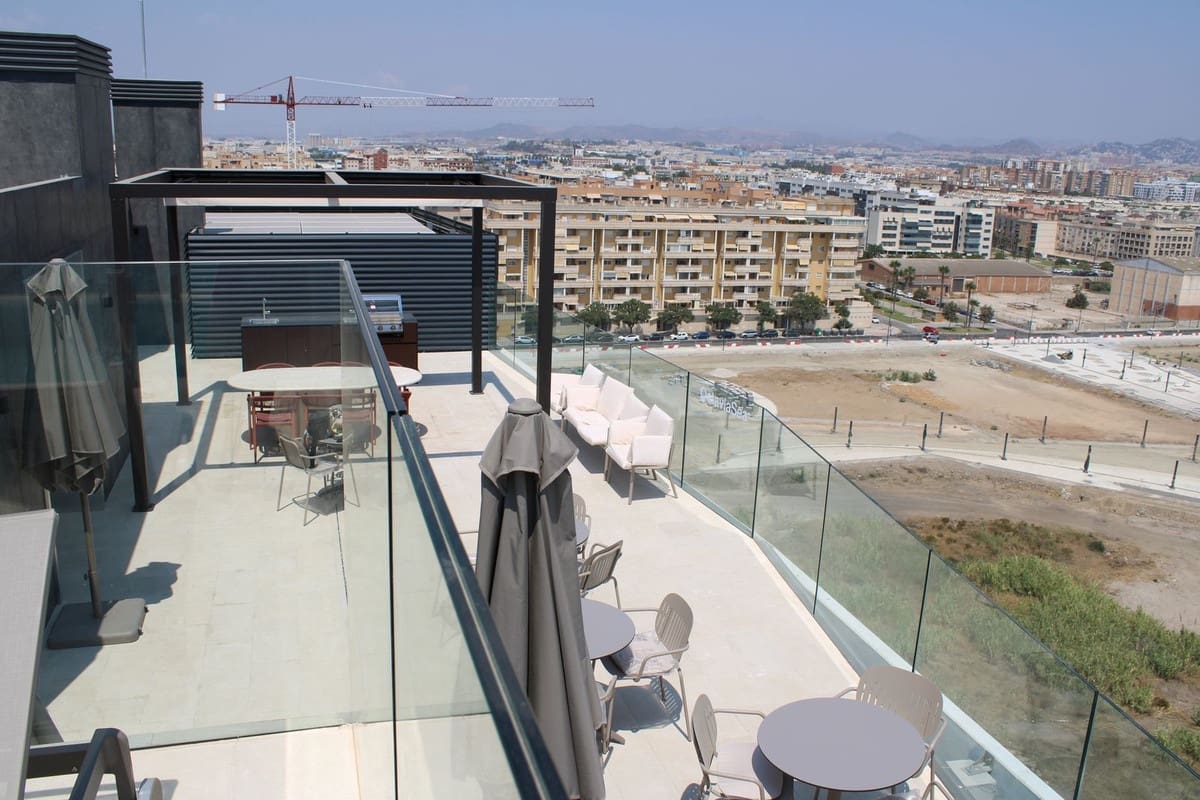 4 Zimmer Apartment zu verkaufen in Malaga Stadt mit Pool Garage - 2.200.000 € (Ref: 10071004)