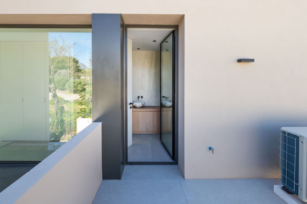 5 sypialnia Willa na sprzedaż w Marbella z basenem garażem - 4 300 000 € (Ref: 9991936)