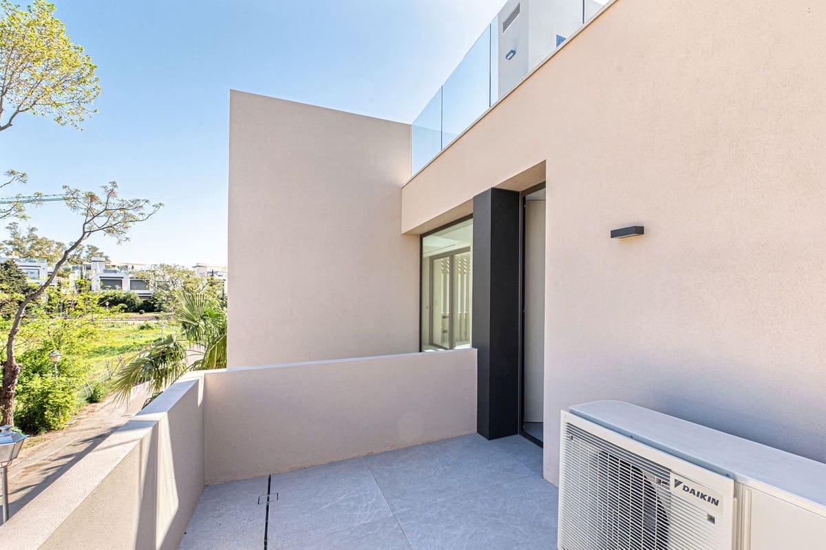 5 sypialnia Willa na sprzedaż w Marbella z basenem garażem - 4 300 000 € (Ref: 9991936)