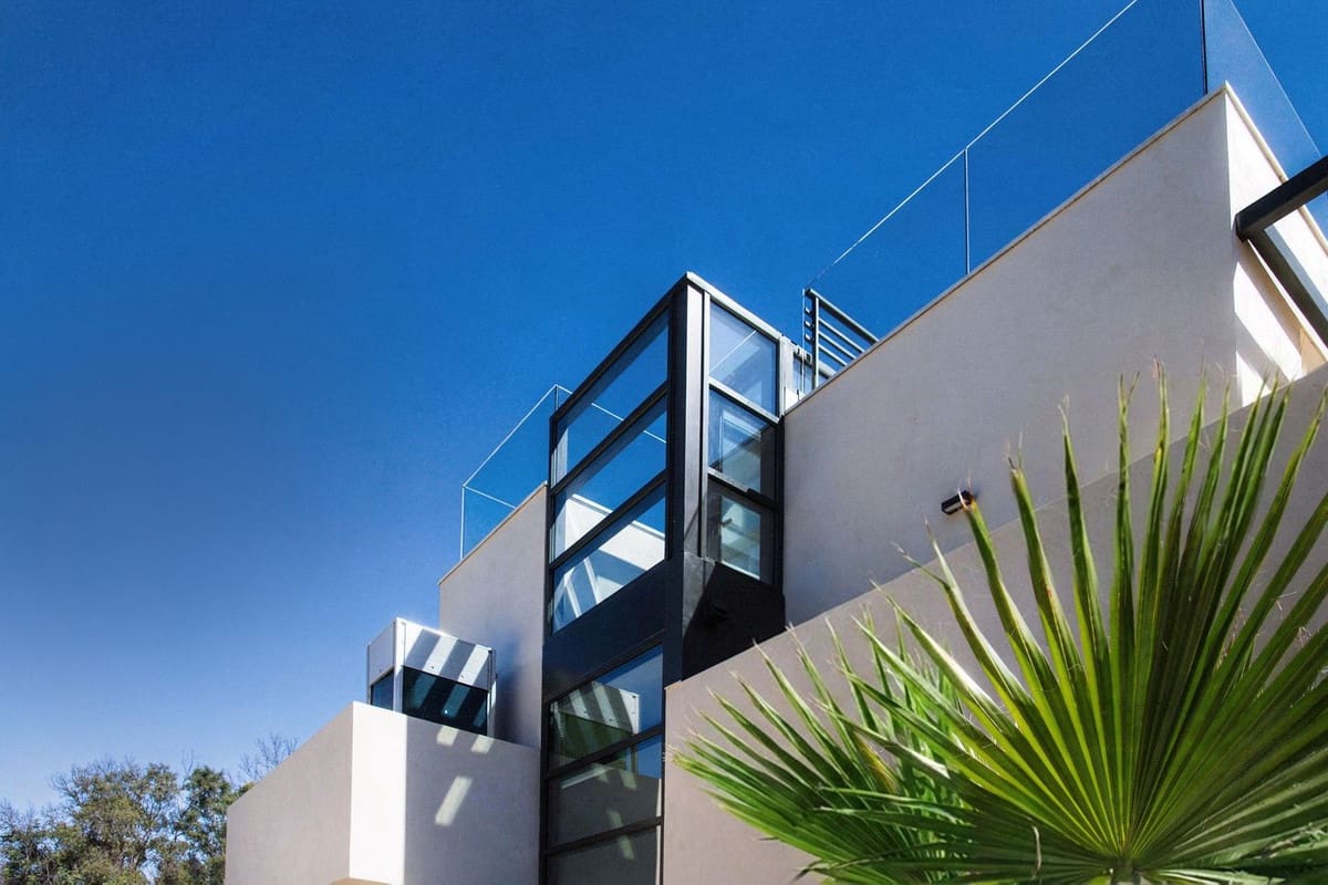 5 sypialnia Willa na sprzedaż w Marbella z basenem garażem - 4 300 000 € (Ref: 9991936)