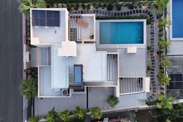 5 Zimmer Villa zu verkaufen in Marbella mit Pool Garage - 4.300.000 € (Ref: 9991936)