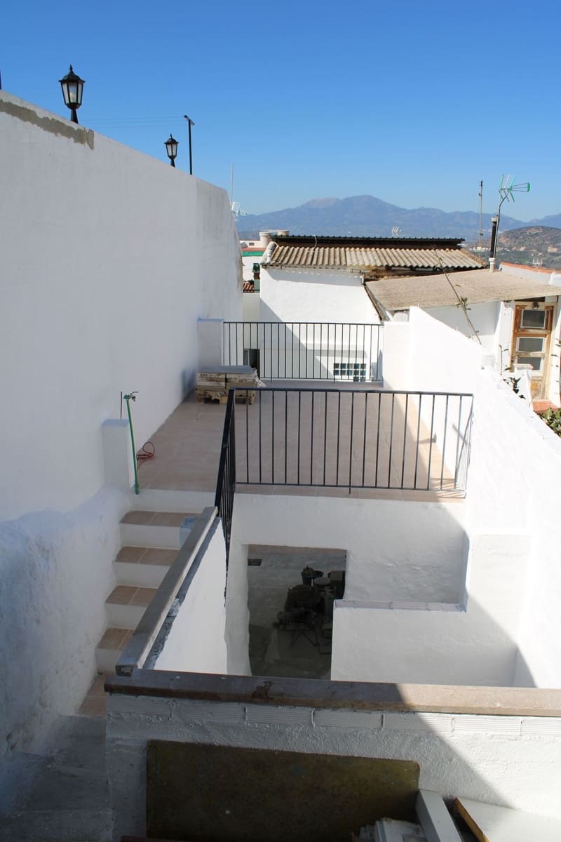 Casa de 3 habitaciones en Alhaurín el Grande en venta - 289.000 € (Ref: 9991938)