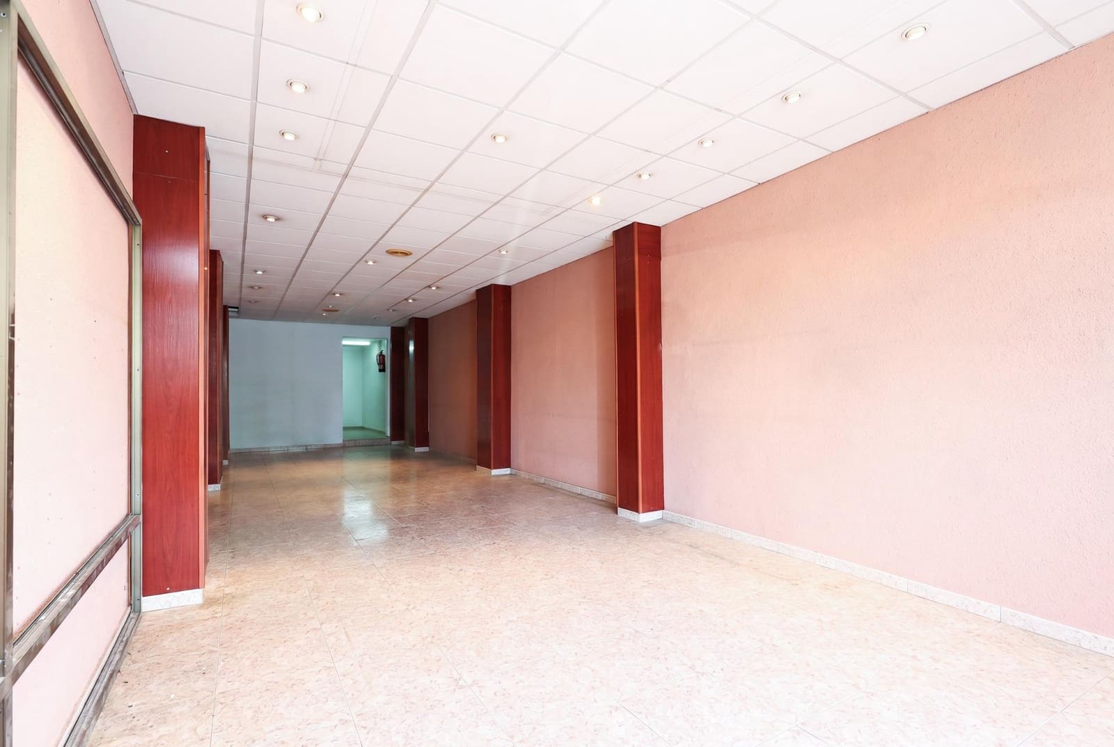 Comercial para venda em Santa Perpetua de Mogoda - 372 500 € (Ref: 10005741)