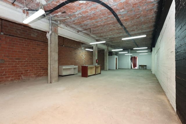 Gewerbe zu verkaufen in Santa Perpètua de Mogoda - 372.500 € (Ref: 10005741)