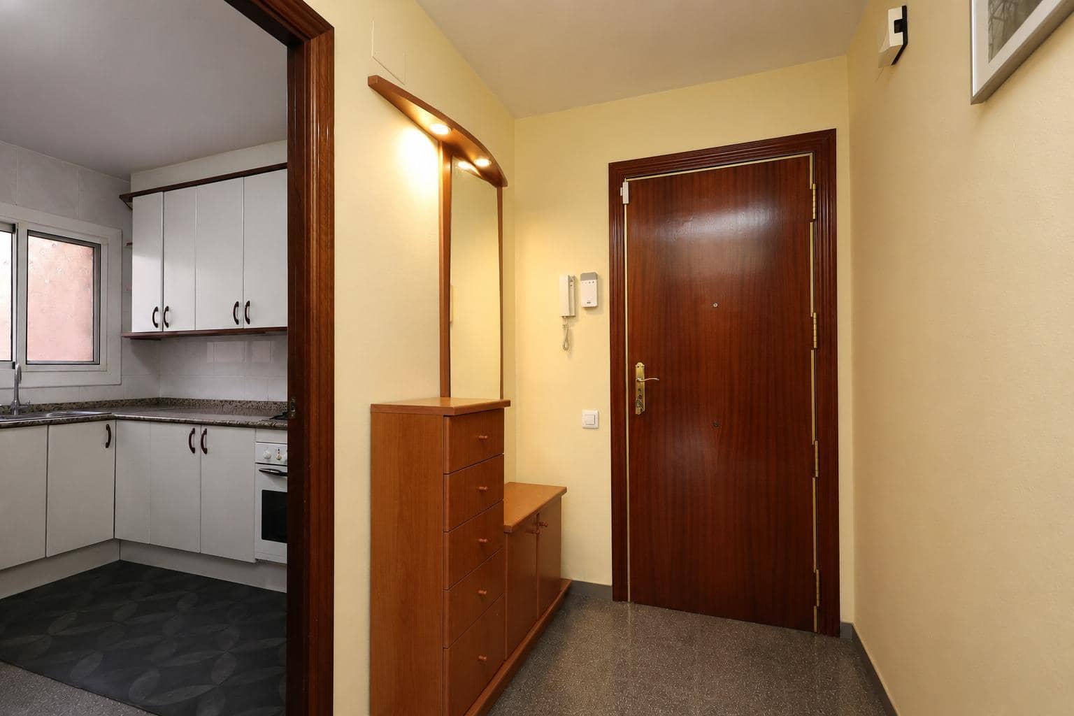 3 camera da letto Appartamento in vendita in Barcelona citta - 290.000 € (Rif: 10005742)